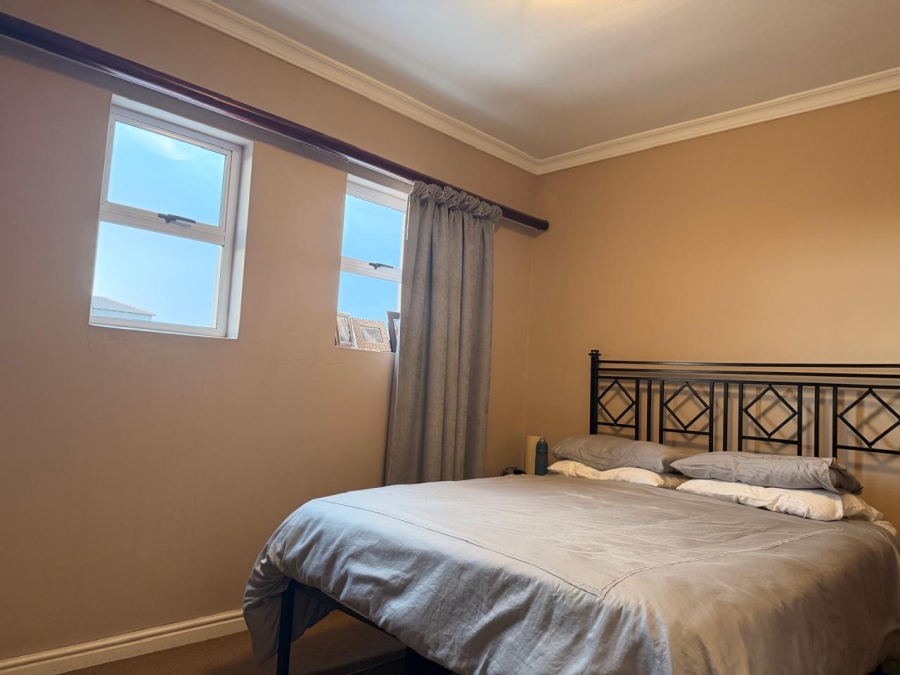 To Let 3 Bedroom Property for Rent in Royal Ascot Western Cape